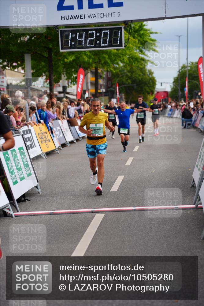 20.09.2026 - PSD Bank Halbmarathon LAZAROV Photography http://msf.ph/oto/10505280 20.09.2026 11:42:00 Ziel 1583, 1803, 1852, 2069, 4353, 4654 meine-sportfotos.de