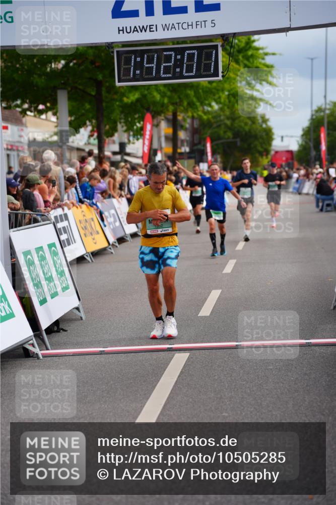20.09.2026 - PSD Bank Halbmarathon LAZAROV Photography http://msf.ph/oto/10505285 20.09.2026 11:42:01 Ziel 1803, 1852, 2069, 3608, 4353, 4654 meine-sportfotos.de