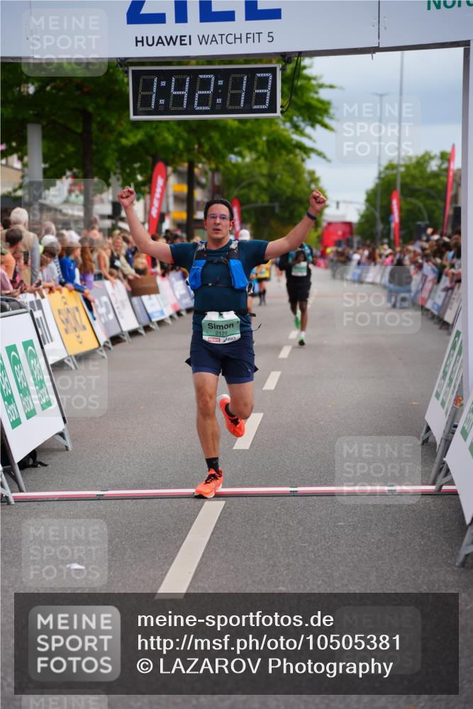 20.09.2026 - PSD Bank Halbmarathon LAZAROV Photography http://msf.ph/oto/10505381 20.09.2026 11:42:13 Ziel 1188, 2179, 2267, 2981, 3608 meine-sportfotos.de