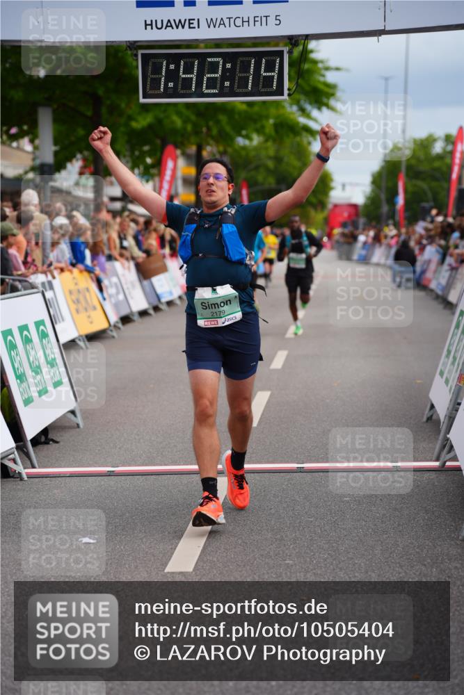 20.09.2026 - PSD Bank Halbmarathon LAZAROV Photography http://msf.ph/oto/10505404 20.09.2026 11:42:14 Ziel 1188, 1879, 2179, 2267, 2981 meine-sportfotos.de
