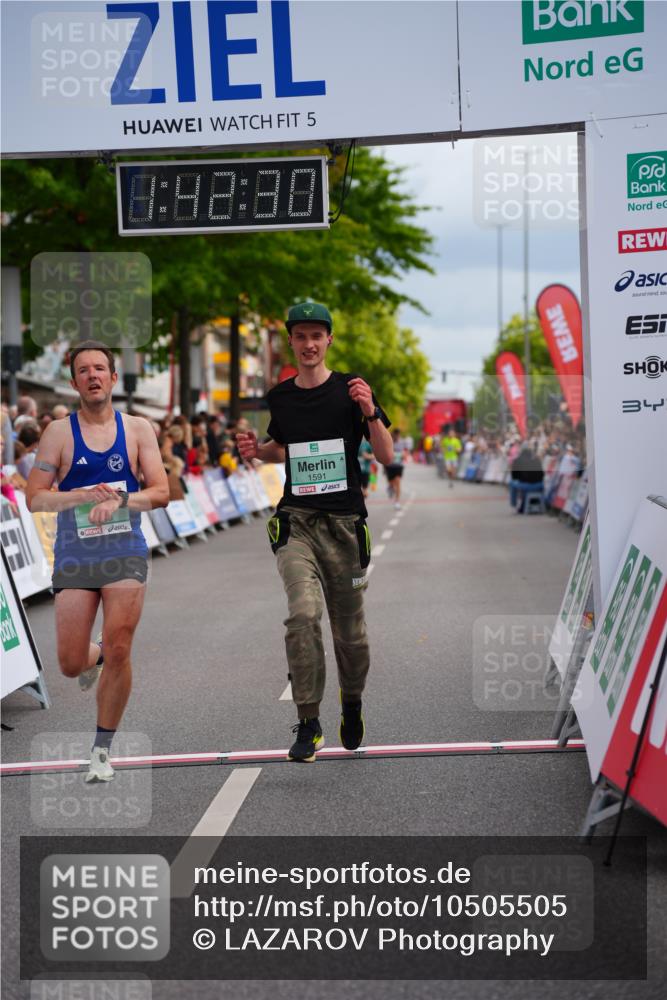 20.09.2026 - PSD Bank Halbmarathon LAZAROV Photography http://msf.ph/oto/10505505 20.09.2026 11:42:29 Ziel 1591, 2256, 4620, 4653 meine-sportfotos.de