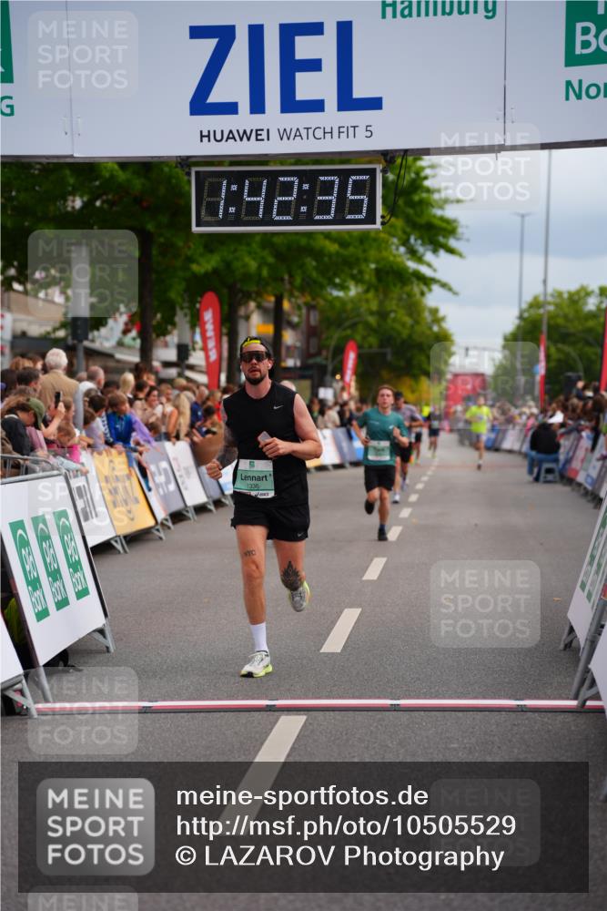 20.09.2026 - PSD Bank Halbmarathon LAZAROV Photography http://msf.ph/oto/10505529 20.09.2026 11:42:34 Ziel 1336, 1591, 2781, 4288, 4620 meine-sportfotos.de