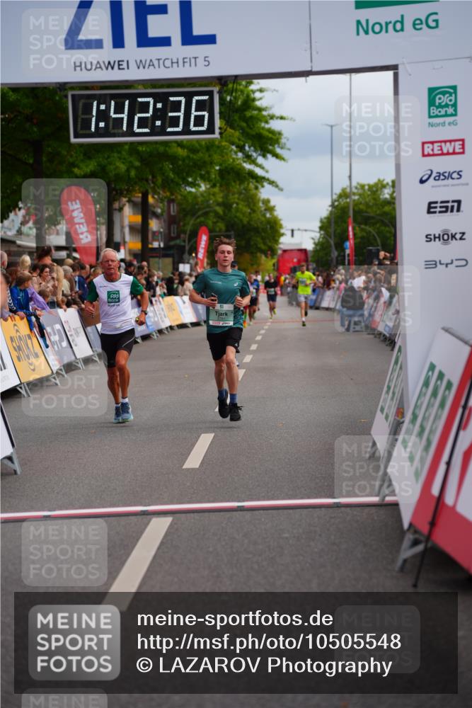 20.09.2026 - PSD Bank Halbmarathon LAZAROV Photography http://msf.ph/oto/10505548 20.09.2026 11:42:36 Ziel 1336, 1591, 2781, 4288, 4620 meine-sportfotos.de