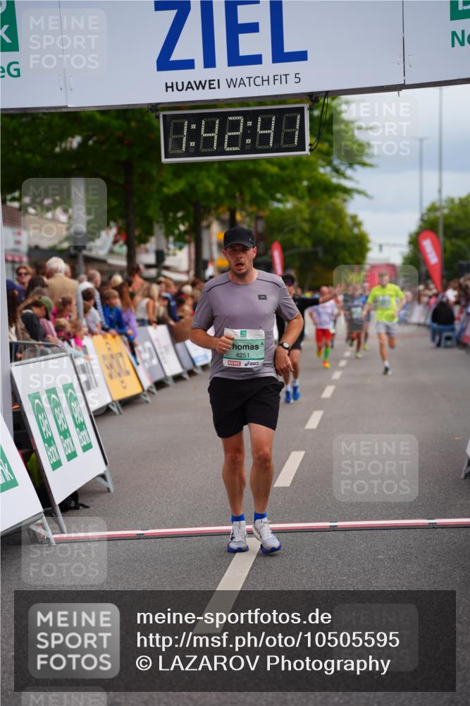 20.09.2026 - PSD Bank Halbmarathon LAZAROV Photography http://msf.ph/oto/10505595 20.09.2026 11:42:41 Ziel 1336, 2781, 4251, 4288, 4760 meine-sportfotos.de