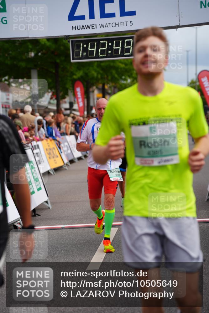 20.09.2026 - PSD Bank Halbmarathon LAZAROV Photography http://msf.ph/oto/10505649 20.09.2026 11:42:48 Ziel 1258, 1888, 2241, 3892, 4251, 4385, 4634, 4760 meine-sportfotos.de