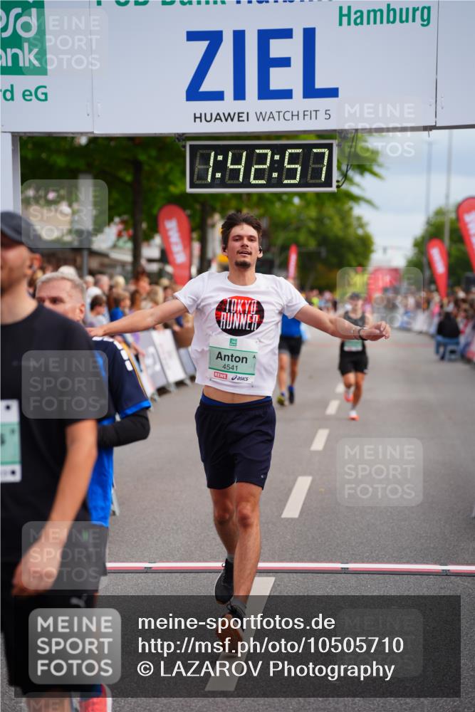 20.09.2026 - PSD Bank Halbmarathon LAZAROV Photography http://msf.ph/oto/10505710 20.09.2026 11:42:56 Ziel 1156, 1258, 1888, 2241, 3892, 4008, 4294, 4541, 4634 meine-sportfotos.de