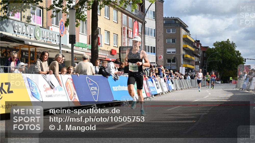 20.09.2026 - PSD Bank Halbmarathon J. Mangold http://msf.ph/oto/10505753 20.09.2026 11:18:59 Ziel 3171, 3272, 4119 meine-sportfotos.de