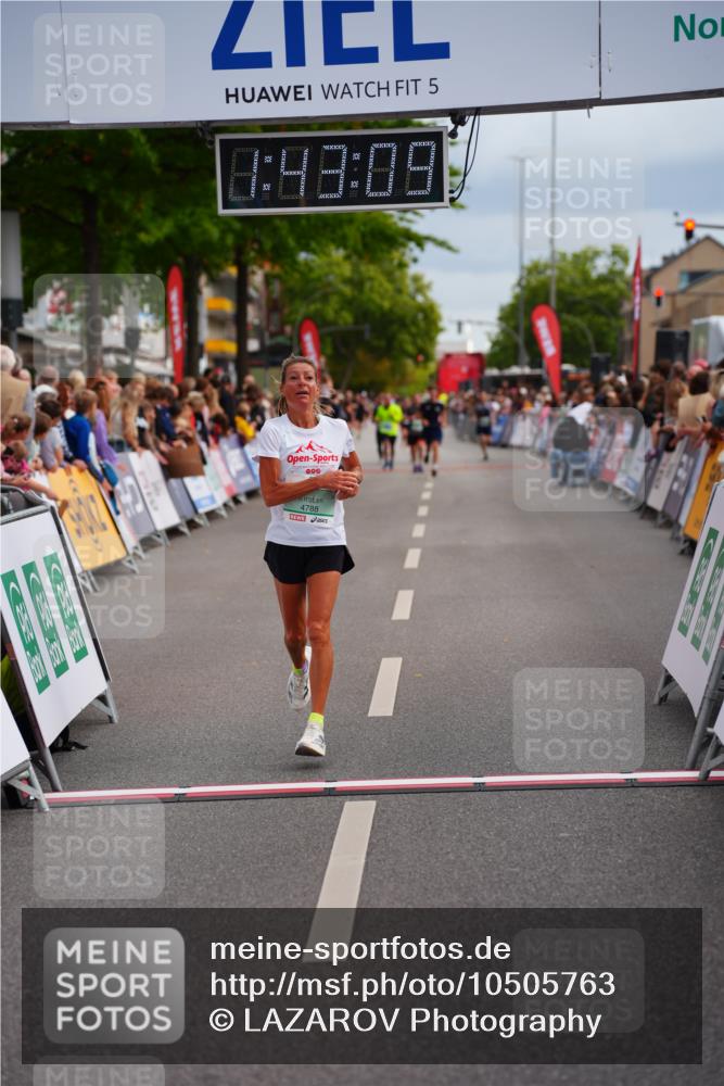 20.09.2026 - PSD Bank Halbmarathon LAZAROV Photography http://msf.ph/oto/10505763 20.09.2026 11:43:09 Ziel 1960, 4788 meine-sportfotos.de