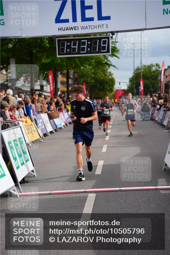 20.09.2026 - PSD Bank Halbmarathon LAZAROV Photography http://msf.ph/oto/10505796 20.09.2026 11:43:19 Ziel 1492, 4532 meine-sportfotos.de