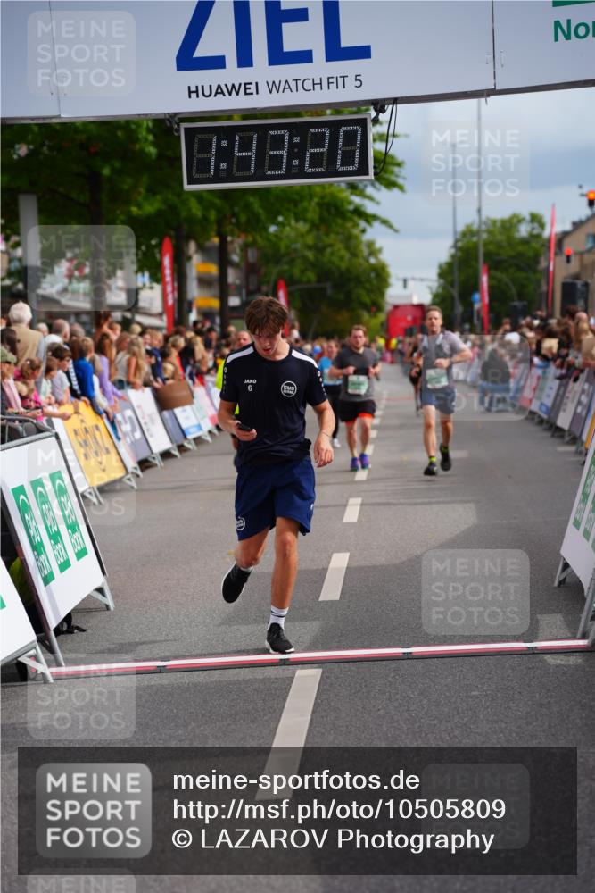 20.09.2026 - PSD Bank Halbmarathon LAZAROV Photography http://msf.ph/oto/10505809 20.09.2026 11:43:19 Ziel 1492, 4532 meine-sportfotos.de