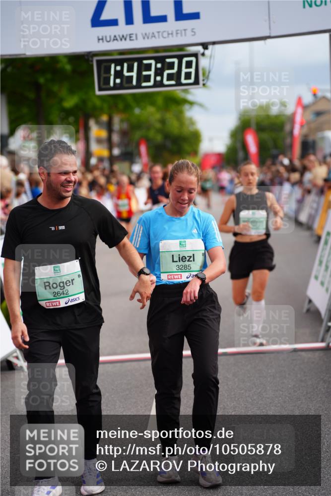 20.09.2026 - PSD Bank Halbmarathon LAZAROV Photography http://msf.ph/oto/10505878 20.09.2026 11:43:28 Ziel 1492, 2068, 2245, 2642, 2729, 3037, 3285, 4501, 4532 meine-sportfotos.de