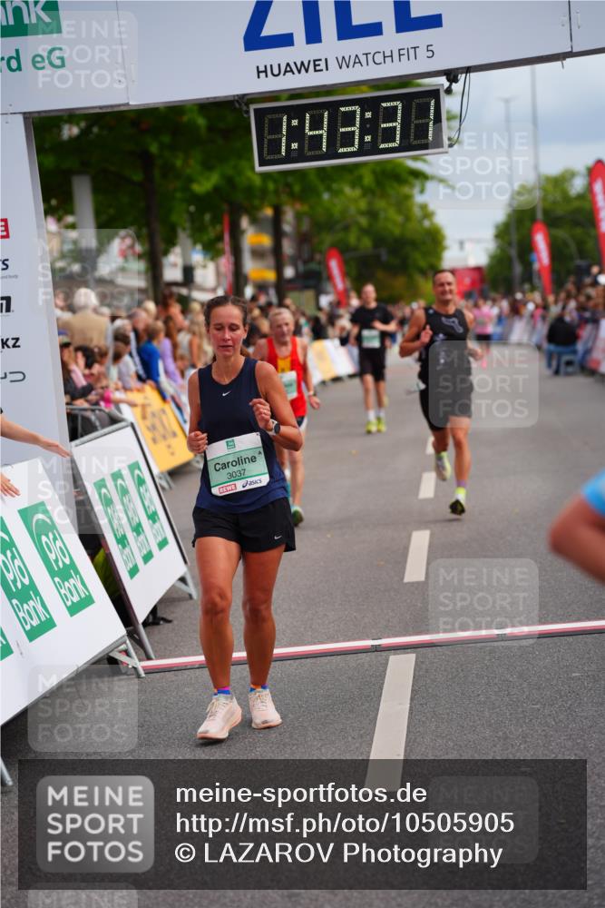 20.09.2026 - PSD Bank Halbmarathon LAZAROV Photography http://msf.ph/oto/10505905 20.09.2026 11:43:31 Ziel 1492, 2068, 2245, 2637, 2642, 2729, 3037, 3285, 4501 meine-sportfotos.de