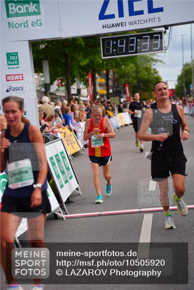 20.09.2026 - PSD Bank Halbmarathon LAZAROV Photography http://msf.ph/oto/10505920 20.09.2026 11:43:33 Ziel 1671, 2068, 2637, 2642, 2729, 3037, 3285, 4351, 4501 meine-sportfotos.de
