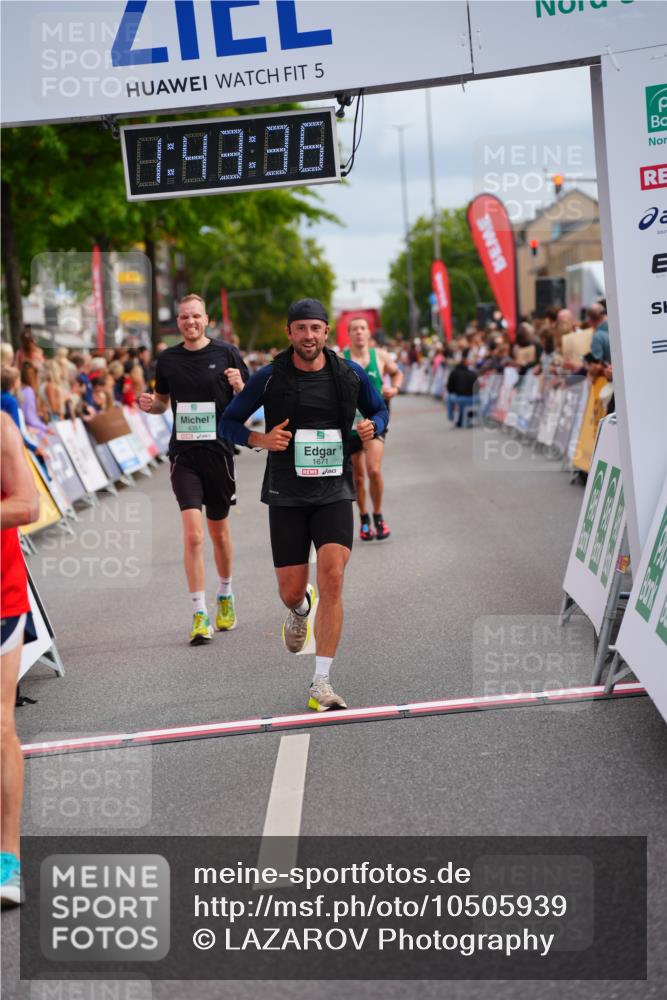 20.09.2026 - PSD Bank Halbmarathon LAZAROV Photography http://msf.ph/oto/10505939 20.09.2026 11:43:36 Ziel 1671, 2068, 2637, 3037, 4055, 4351, 4501 meine-sportfotos.de
