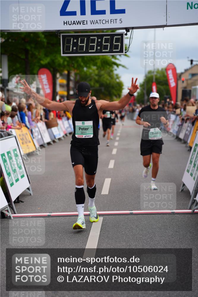 20.09.2026 - PSD Bank Halbmarathon LAZAROV Photography http://msf.ph/oto/10506024 20.09.2026 11:43:55 Ziel 1493, 1553, 2211, 2946, 3117, 3662, 4220, 4787 meine-sportfotos.de