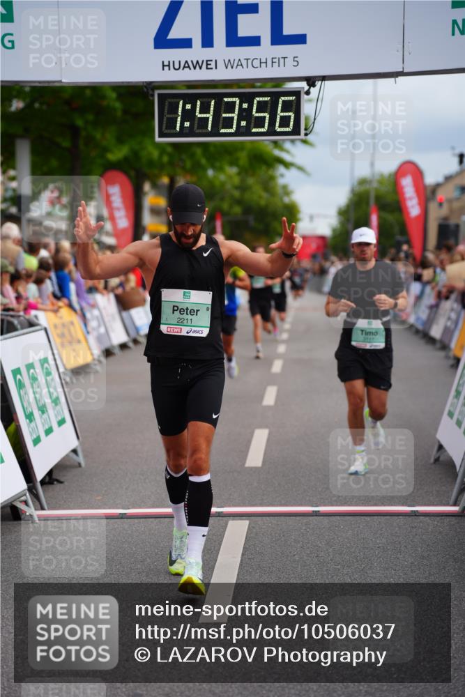 20.09.2026 - PSD Bank Halbmarathon LAZAROV Photography http://msf.ph/oto/10506037 20.09.2026 11:43:55 Ziel 1493, 1553, 2211, 2946, 3117, 3662, 4220, 4787 meine-sportfotos.de