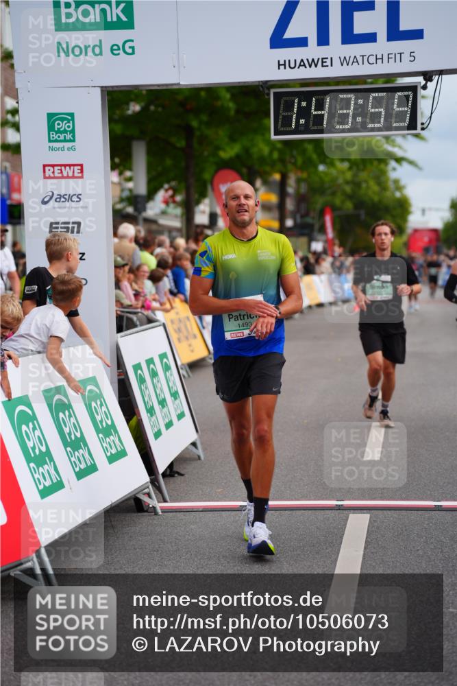 20.09.2026 - PSD Bank Halbmarathon LAZAROV Photography http://msf.ph/oto/10506073 20.09.2026 11:43:58 Ziel 1493, 1553, 2071, 2211, 2946, 3117, 3662 meine-sportfotos.de