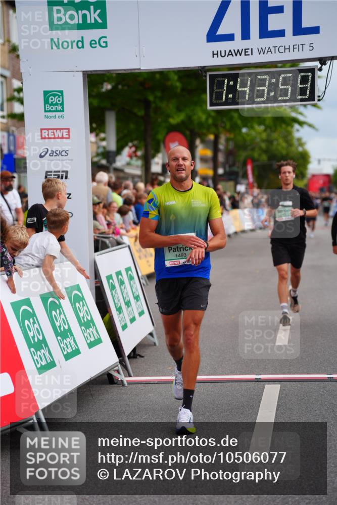 20.09.2026 - PSD Bank Halbmarathon LAZAROV Photography http://msf.ph/oto/10506077 20.09.2026 11:43:59 Ziel 1493, 2071, 2211, 2946, 3117, 3662 meine-sportfotos.de