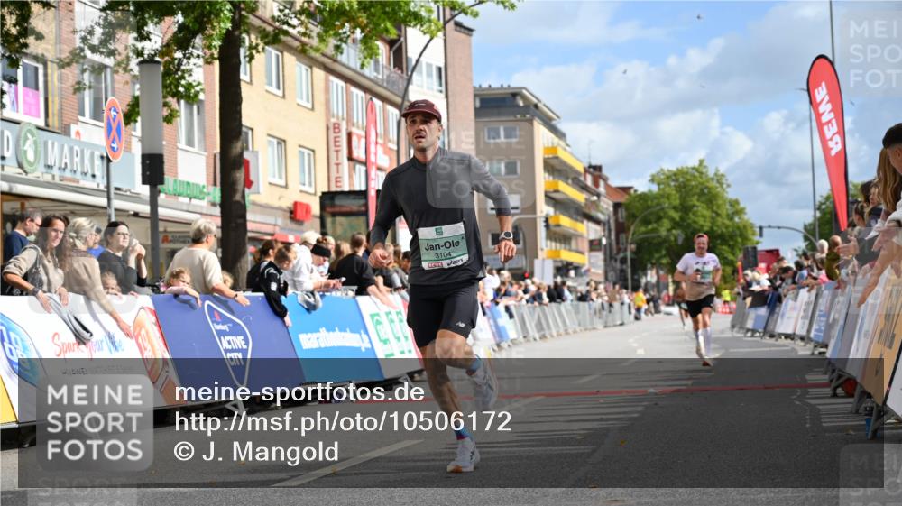 20.09.2026 - PSD Bank Halbmarathon J. Mangold http://msf.ph/oto/10506172 20.09.2026 11:23:20 Ziel 1985, 3104, 3625 meine-sportfotos.de