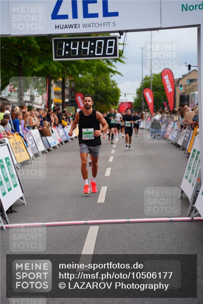 20.09.2026 - PSD Bank Halbmarathon LAZAROV Photography http://msf.ph/oto/10506177 20.09.2026 11:44:08 Ziel 1833, 2071, 3651, 4723 meine-sportfotos.de