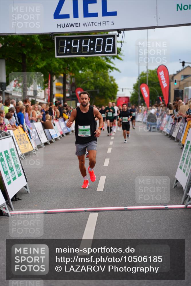 20.09.2026 - PSD Bank Halbmarathon LAZAROV Photography http://msf.ph/oto/10506185 20.09.2026 11:44:08 Ziel 1833, 2071, 3651, 4723 meine-sportfotos.de
