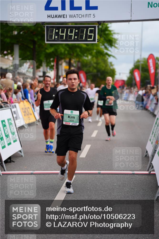 20.09.2026 - PSD Bank Halbmarathon LAZAROV Photography http://msf.ph/oto/10506223 20.09.2026 11:44:14 Ziel 1455, 1715, 1833, 2132, 2366, 3613, 4723 meine-sportfotos.de