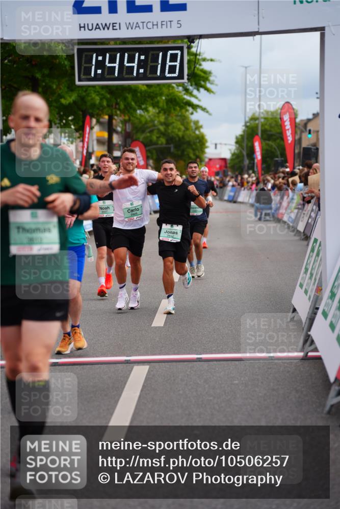 20.09.2026 - PSD Bank Halbmarathon LAZAROV Photography http://msf.ph/oto/10506257 20.09.2026 11:44:18 Ziel 1147, 1455, 1715, 1833, 2132, 2366, 2467, 2512, 2966, 3613, 4607 meine-sportfotos.de