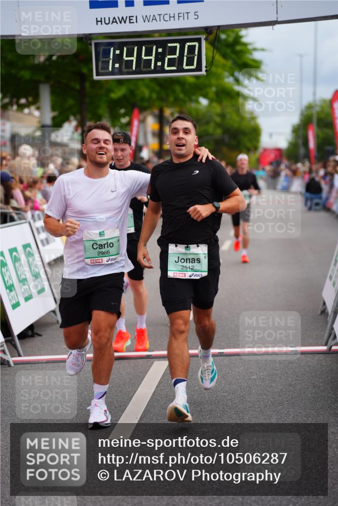 20.09.2026 - PSD Bank Halbmarathon LAZAROV Photography http://msf.ph/oto/10506287 20.09.2026 11:44:20 Ziel 1147, 1455, 1715, 2132, 2366, 2467, 2512, 2966, 3613, 4607, 4608 meine-sportfotos.de