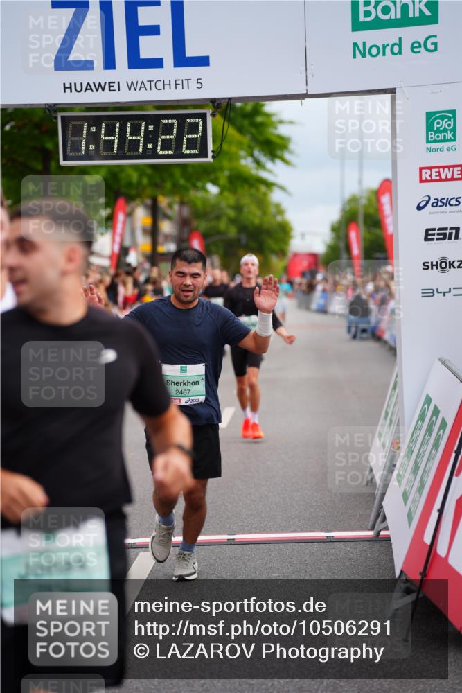 20.09.2026 - PSD Bank Halbmarathon LAZAROV Photography http://msf.ph/oto/10506291 20.09.2026 11:44:21 Ziel 1147, 1455, 1715, 2132, 2366, 2467, 2512, 2966, 3613, 4533, 4607, 4608 meine-sportfotos.de