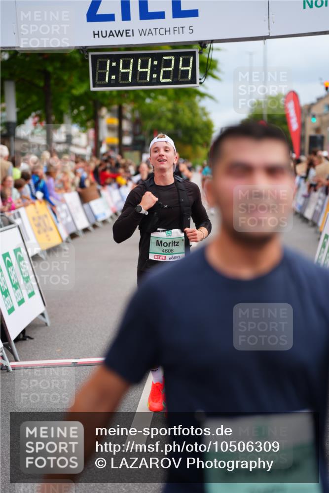 20.09.2026 - PSD Bank Halbmarathon LAZAROV Photography http://msf.ph/oto/10506309 20.09.2026 11:44:24 Ziel 1147, 1715, 1753, 2366, 2467, 2512, 2966, 3322, 3613, 4026, 4533, 4607, 4608 meine-sportfotos.de