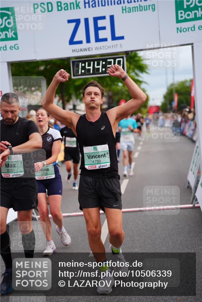 20.09.2026 - PSD Bank Halbmarathon LAZAROV Photography http://msf.ph/oto/10506339 20.09.2026 11:44:29 Ziel 1147, 1317, 1753, 2467, 2805, 3322, 4026, 4309, 4533, 4608 meine-sportfotos.de