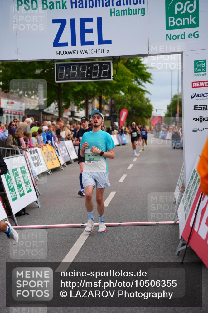 20.09.2026 - PSD Bank Halbmarathon LAZAROV Photography http://msf.ph/oto/10506355 20.09.2026 11:44:31 Ziel 1317, 1753, 2805, 3322, 4026, 4309, 4533, 4608 meine-sportfotos.de