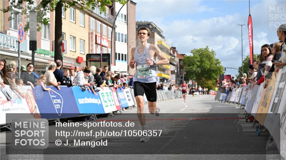 20.09.2026 - PSD Bank Halbmarathon J. Mangold http://msf.ph/oto/10506357 20.09.2026 11:24:00 Ziel 2779, 4105, 4545, 4558 meine-sportfotos.de