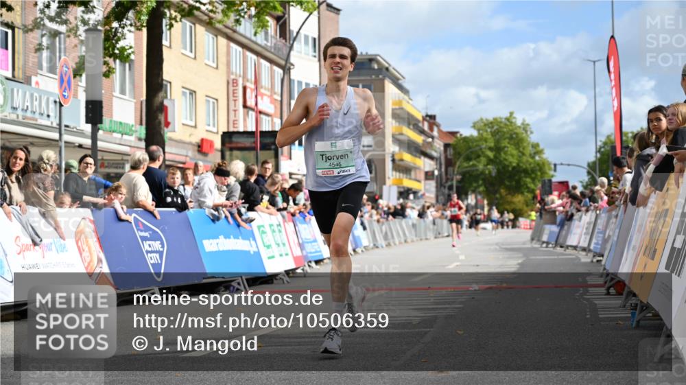 20.09.2026 - PSD Bank Halbmarathon J. Mangold http://msf.ph/oto/10506359 20.09.2026 11:24:00 Ziel 2779, 4105, 4545, 4558 meine-sportfotos.de