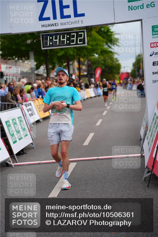 20.09.2026 - PSD Bank Halbmarathon LAZAROV Photography http://msf.ph/oto/10506361 20.09.2026 11:44:32 Ziel 1317, 1753, 2805, 3322, 4026, 4309, 4533 meine-sportfotos.de