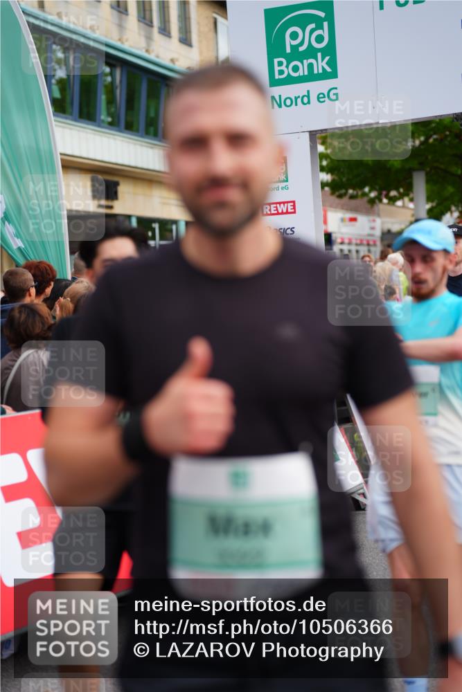 20.09.2026 - PSD Bank Halbmarathon LAZAROV Photography http://msf.ph/oto/10506366 20.09.2026 11:44:33 Ziel 1317, 1753, 2805, 3322, 4026, 4309, 4533 meine-sportfotos.de