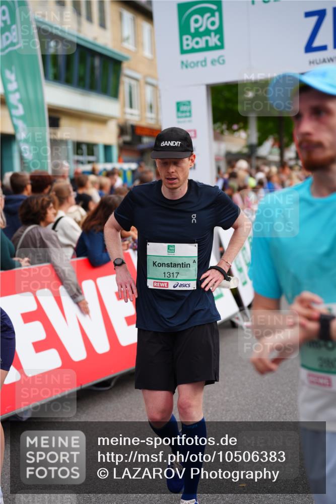 20.09.2026 - PSD Bank Halbmarathon LAZAROV Photography http://msf.ph/oto/10506383 20.09.2026 11:44:35 Ziel 1317, 1730, 1753, 2805, 3322, 3706, 4026, 4309 meine-sportfotos.de