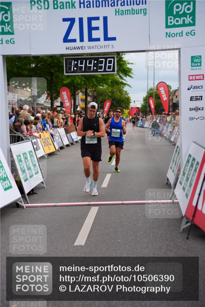 20.09.2026 - PSD Bank Halbmarathon LAZAROV Photography http://msf.ph/oto/10506390 20.09.2026 11:44:38 Ziel 1317, 1730, 2708, 2805, 3706, 4309 meine-sportfotos.de