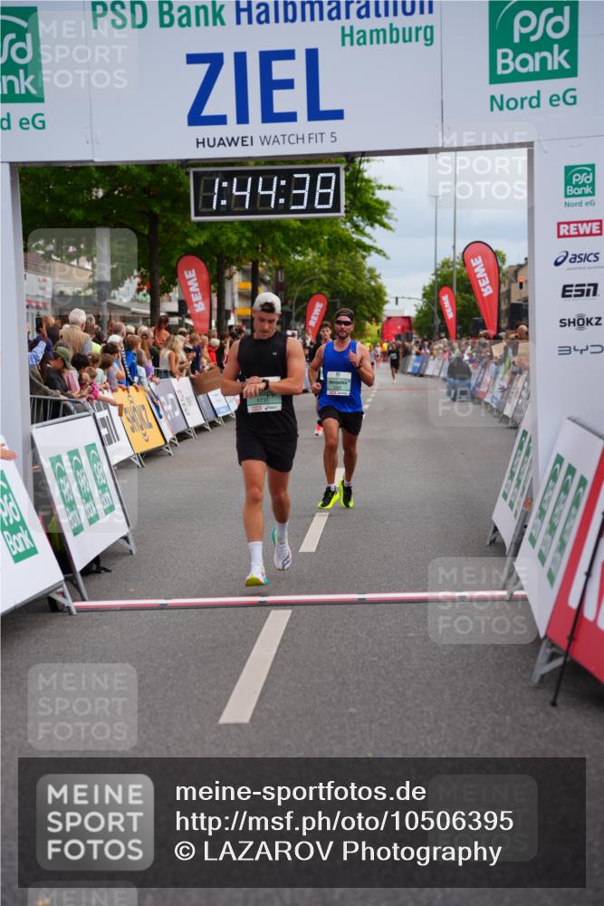 20.09.2026 - PSD Bank Halbmarathon LAZAROV Photography http://msf.ph/oto/10506395 20.09.2026 11:44:38 Ziel 1317, 1730, 2708, 2805, 3706, 4309 meine-sportfotos.de