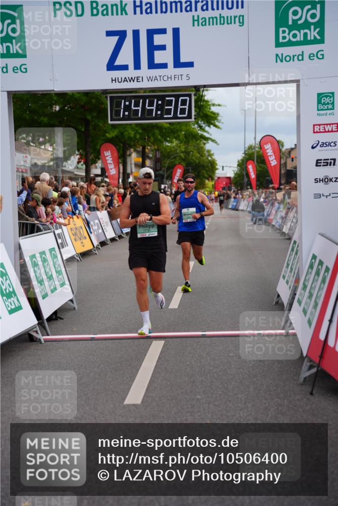 20.09.2026 - PSD Bank Halbmarathon LAZAROV Photography http://msf.ph/oto/10506400 20.09.2026 11:44:38 Ziel 1317, 1730, 2708, 2805, 3706, 4309 meine-sportfotos.de