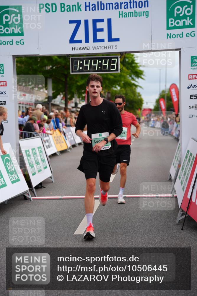 20.09.2026 - PSD Bank Halbmarathon LAZAROV Photography http://msf.ph/oto/10506445 20.09.2026 11:44:43 Ziel 1730, 2593, 2708, 3506, 3706 meine-sportfotos.de