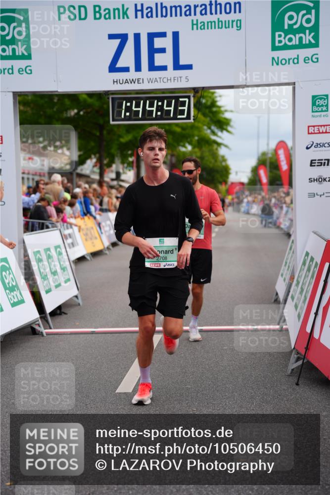 20.09.2026 - PSD Bank Halbmarathon LAZAROV Photography http://msf.ph/oto/10506450 20.09.2026 11:44:43 Ziel 1730, 2593, 2708, 3506, 3706 meine-sportfotos.de