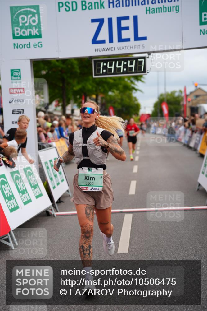 20.09.2026 - PSD Bank Halbmarathon LAZAROV Photography http://msf.ph/oto/10506475 20.09.2026 11:44:47 Ziel 1081, 1083, 2593, 2708, 3506, 3706 meine-sportfotos.de