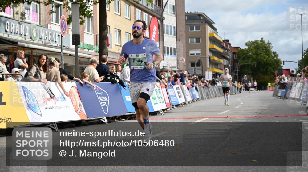 20.09.2026 - PSD Bank Halbmarathon J. Mangold http://msf.ph/oto/10506480 20.09.2026 11:24:38 Ziel 1780, 2365, 2766 meine-sportfotos.de