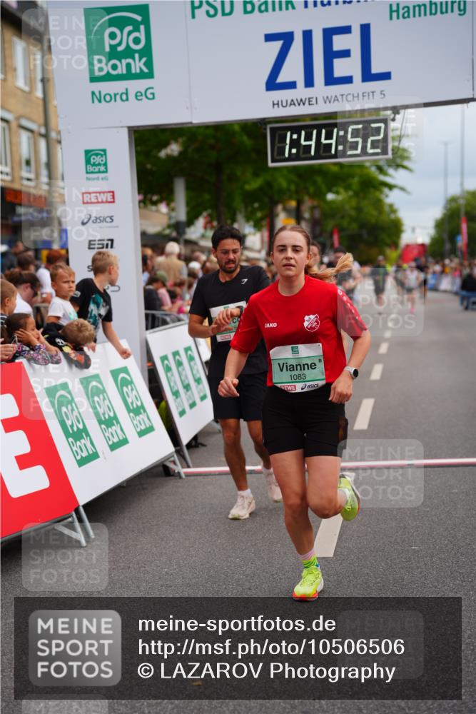 20.09.2026 - PSD Bank Halbmarathon LAZAROV Photography http://msf.ph/oto/10506506 20.09.2026 11:44:52 Ziel 1081, 1083, 1771, 2558, 3319, 3506 meine-sportfotos.de