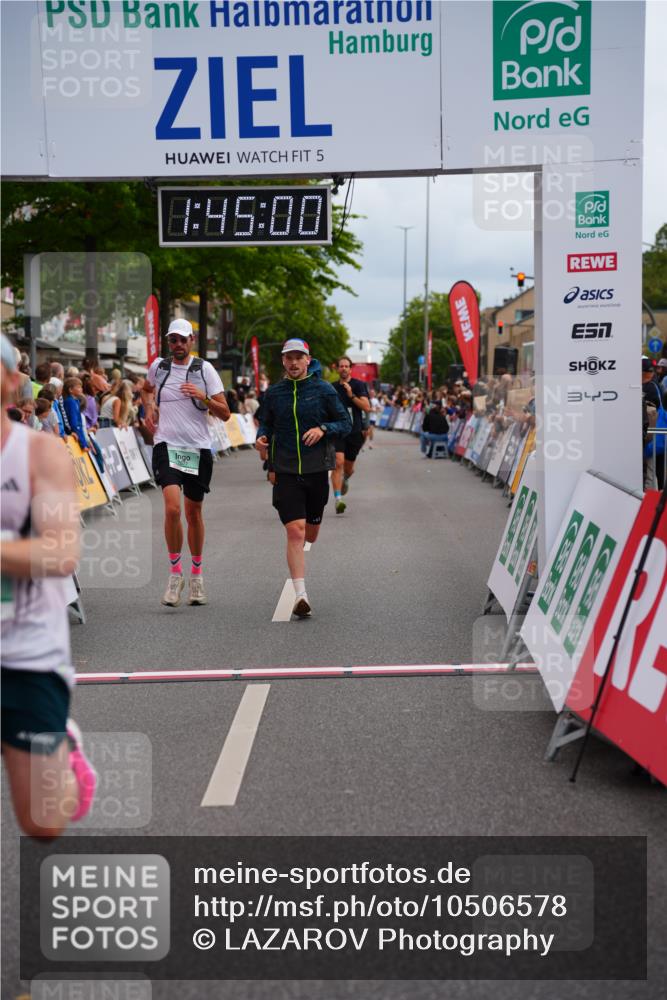 20.09.2026 - PSD Bank Halbmarathon LAZAROV Photography http://msf.ph/oto/10506578 20.09.2026 11:45:00 Ziel 1547, 1771, 2558, 2677, 3319, 4365, 4366 meine-sportfotos.de