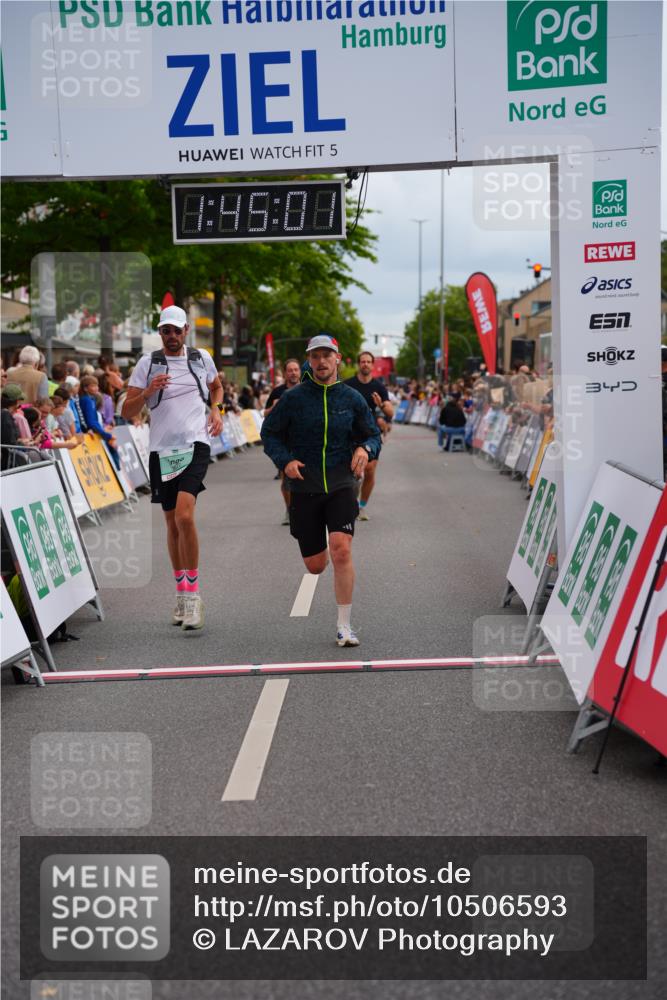 20.09.2026 - PSD Bank Halbmarathon LAZAROV Photography http://msf.ph/oto/10506593 20.09.2026 11:45:00 Ziel 1547, 1771, 2558, 2677, 3319, 4365, 4366 meine-sportfotos.de