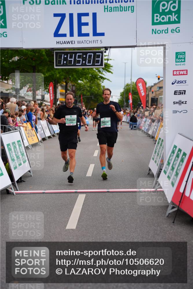 20.09.2026 - PSD Bank Halbmarathon LAZAROV Photography http://msf.ph/oto/10506620 20.09.2026 11:45:02 Ziel 1547, 2558, 2677, 4365, 4366 meine-sportfotos.de