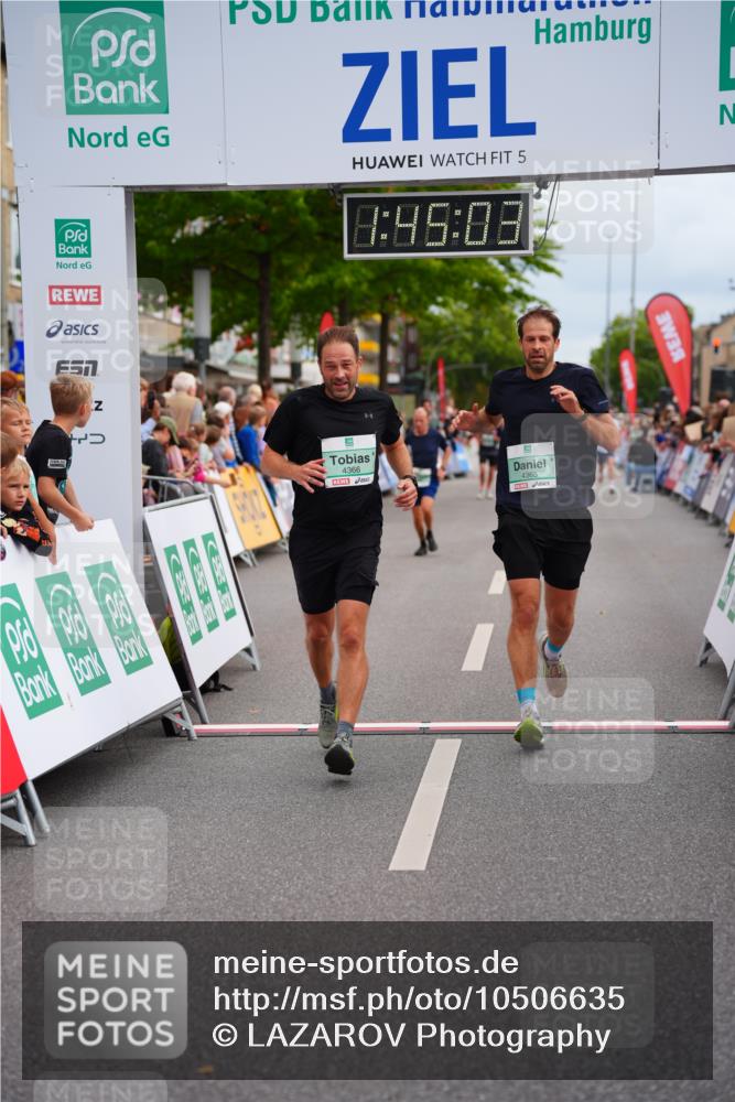 20.09.2026 - PSD Bank Halbmarathon LAZAROV Photography http://msf.ph/oto/10506635 20.09.2026 11:45:03 Ziel 1547, 2677, 3861, 4365, 4366 meine-sportfotos.de