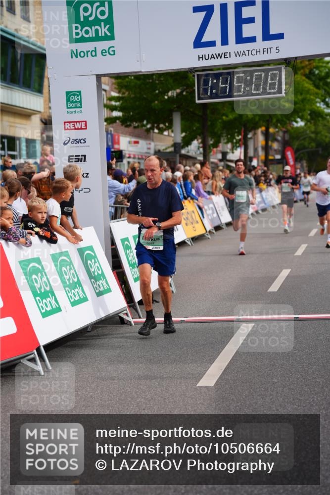 20.09.2026 - PSD Bank Halbmarathon LAZAROV Photography http://msf.ph/oto/10506664 20.09.2026 11:45:08 Ziel 1159, 1430, 2677, 2959, 3861, 3913, 3981, 4365, 4366 meine-sportfotos.de